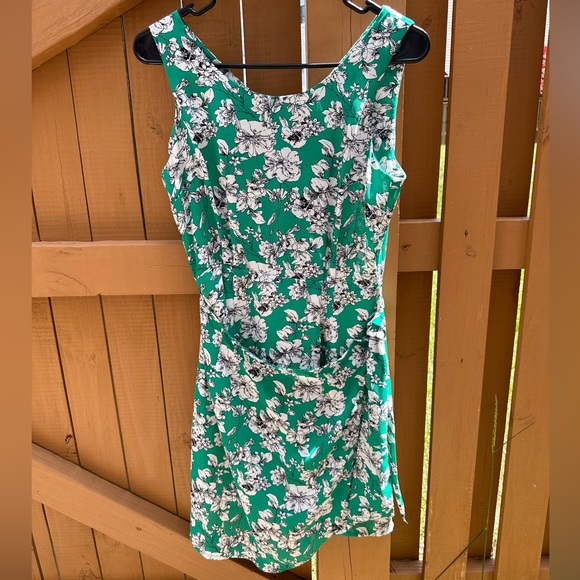 Cecico Dresses & Skirts - Cecico floral dress